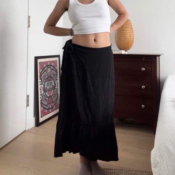 Vintage y2k black midi length skirt - Picture 1 of 9